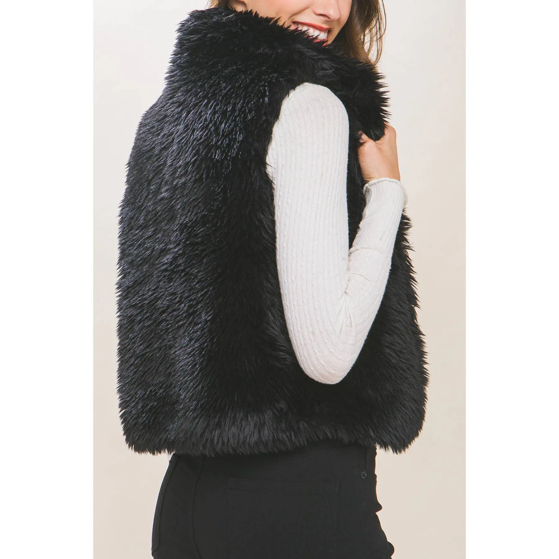 BLACK FAUX FUR VEST