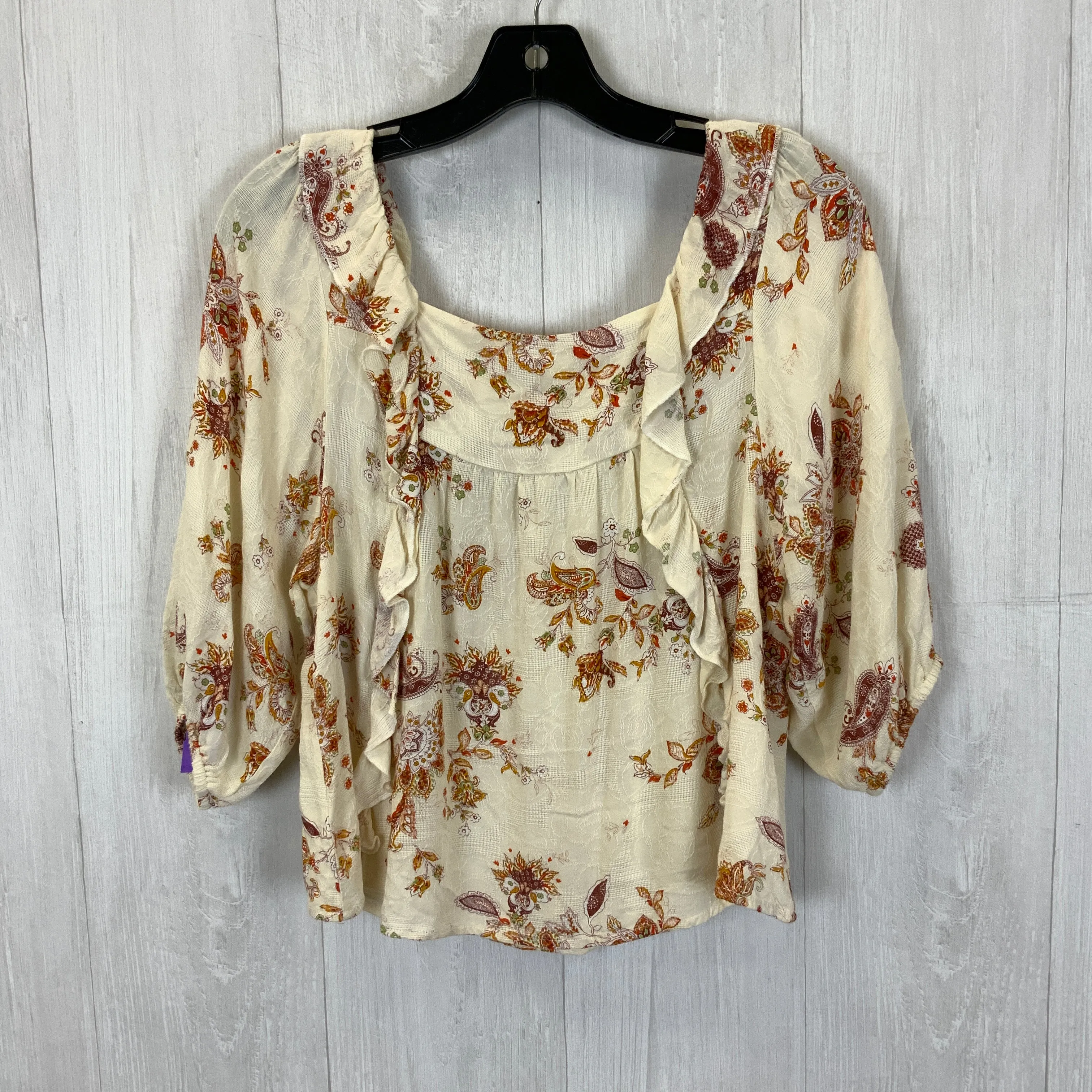 Cream Top Short Sleeve Clothes Mentor, Size S