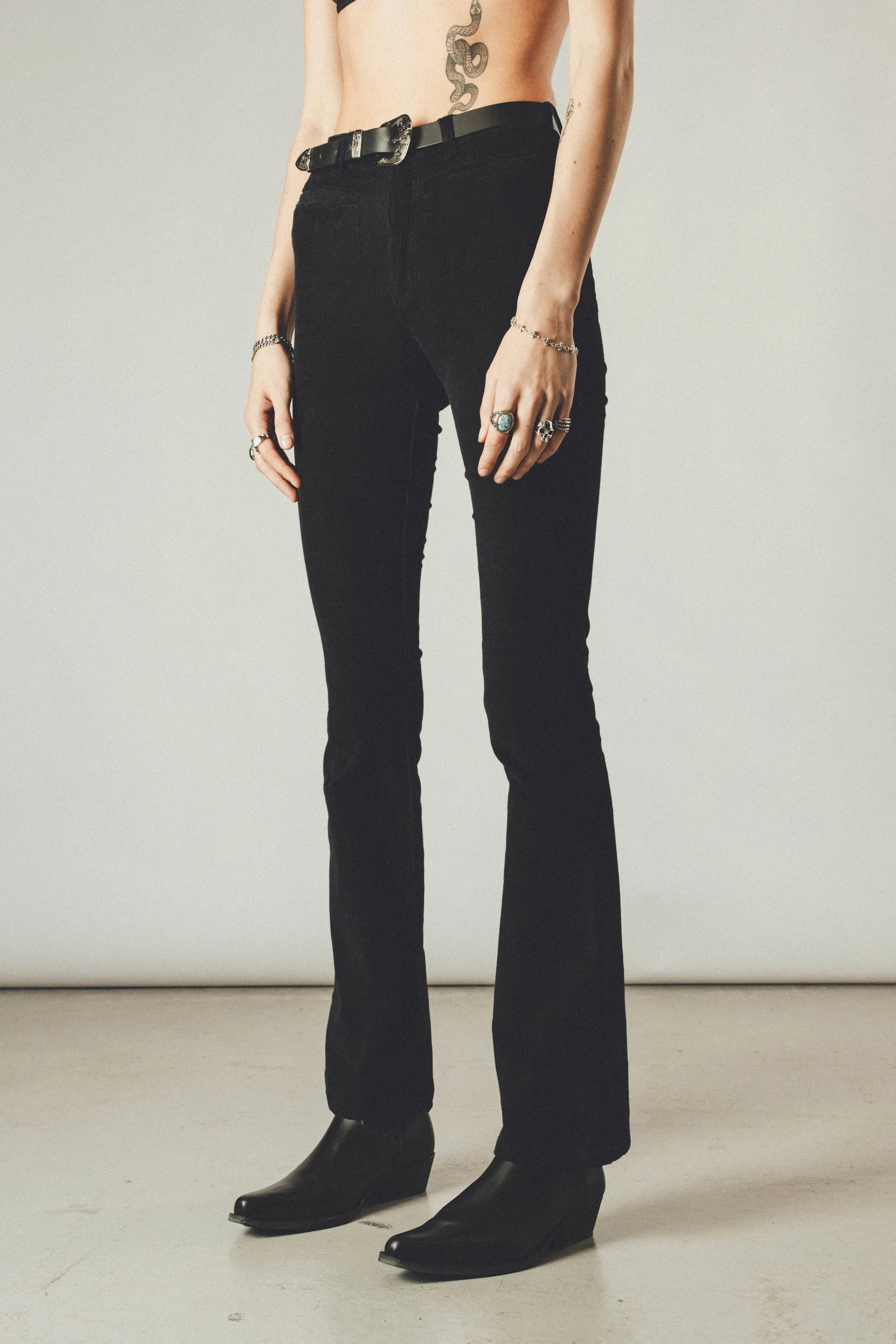 O24W Flared Pants | Black Chord